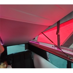 Eclairage LED multicolore dans le toit relevable