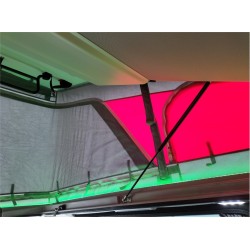 Eclairage LED multicolore dans le toit relevable