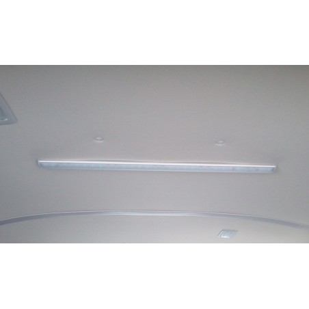 1 rampe d'éclairage LED au pavillon dans l'espace marchandise