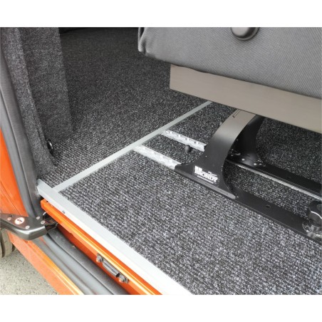Tapis aiguilleté avant