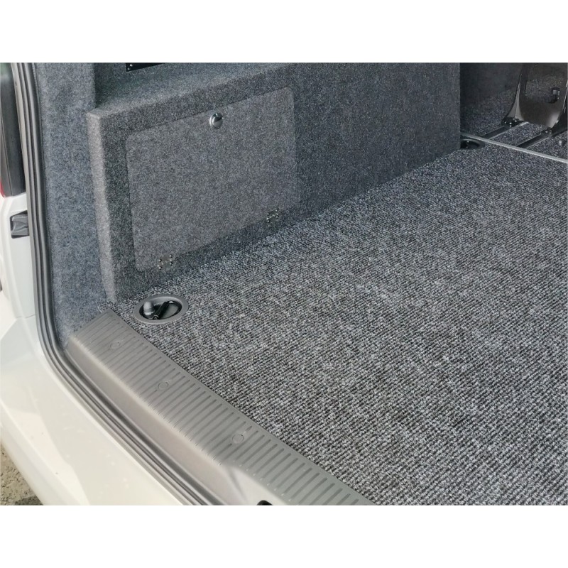 Tapis aiguilleté arrière